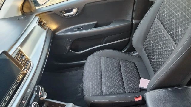 2022 Kia Rio - Image 22 of 31