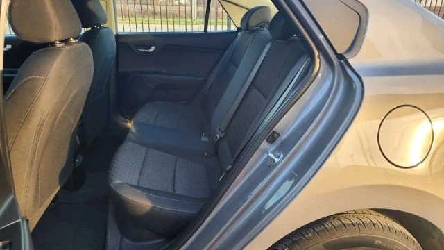 2022 Kia Rio - Image 19 of 31