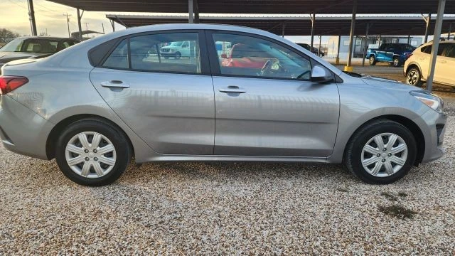 2022 Kia Rio - Image 13 of 31