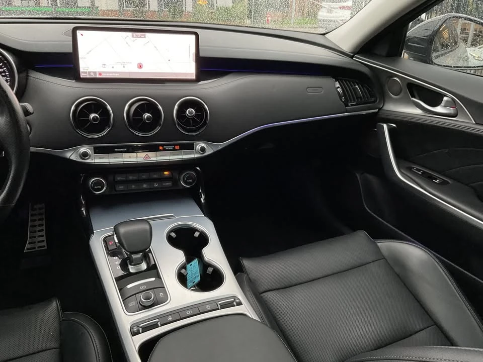 2022 Kia Stinger - Image 13 of 20