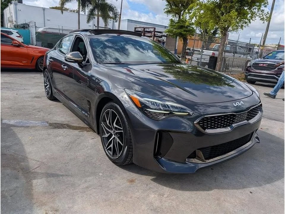 2022 Kia Stinger GT - Image 5 of 19