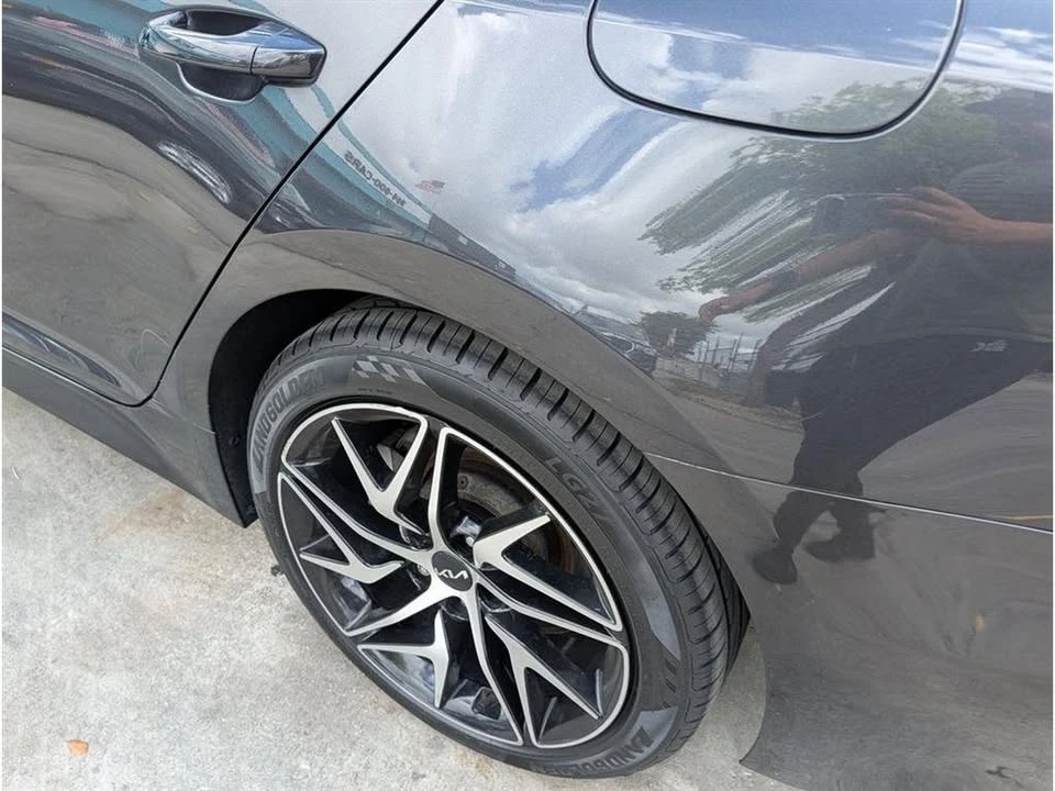 2022 Kia Stinger GT - Image 12 of 19