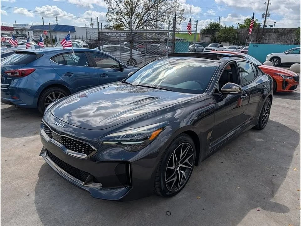 2022 Kia Stinger GT - Image 2 of 19