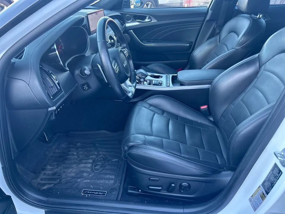 2022 Kia Stinger GT - Image 3 of 17