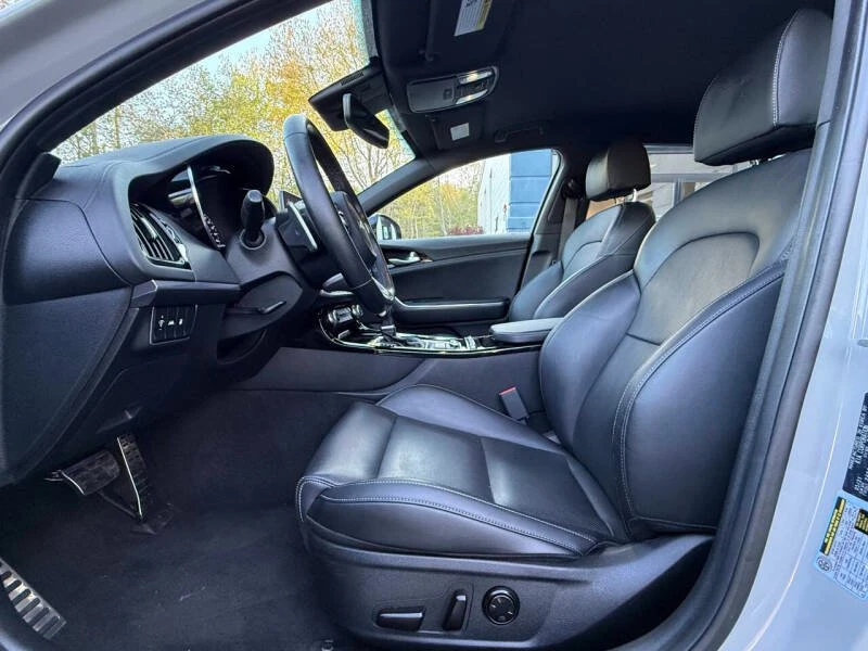 2022 Kia Stinger - Image 14 of 20