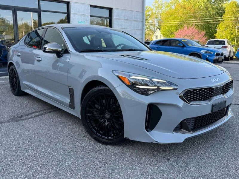 2022 Kia Stinger - Image 2 of 20