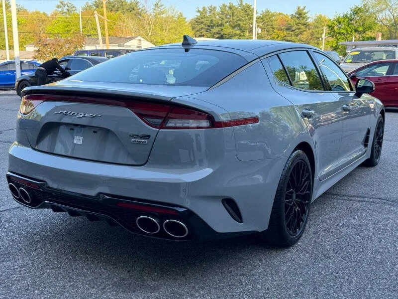 2022 Kia Stinger - Image 10 of 20