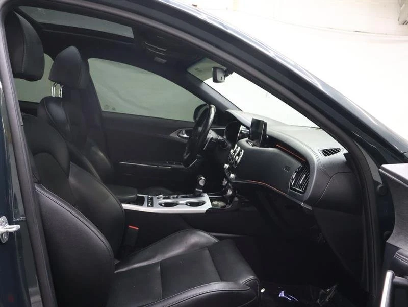 2022 Kia Stinger GT - Image 7 of 13