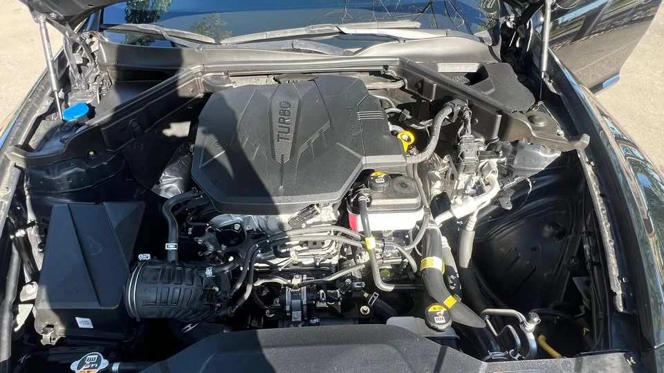 2022 Kia Stinger - Image 15 of 15