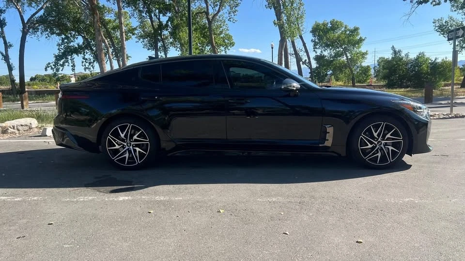 2022 Kia Stinger - Image 5 of 15