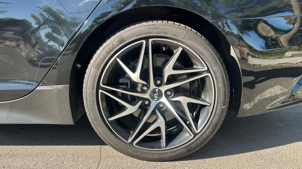 2022 Kia Stinger - Image 7 of 15