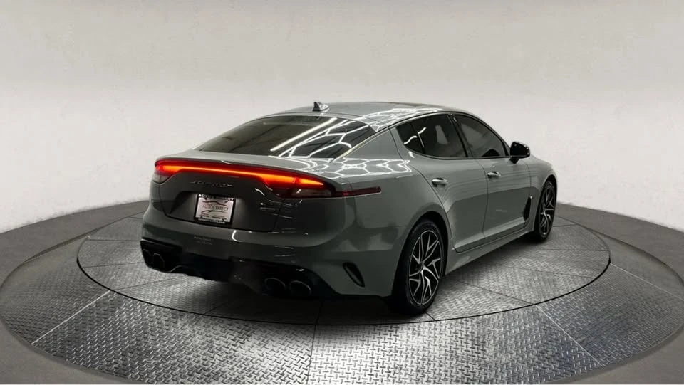 2022 Kia Stinger GT - Image 6 of 17