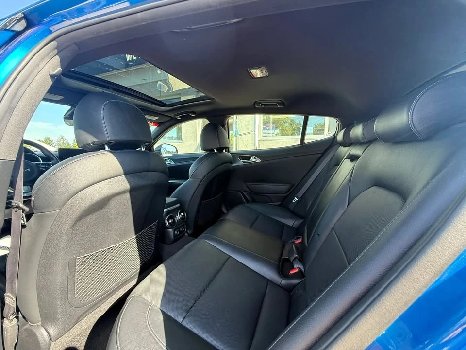 2022 Kia Stinger GT - Image 10 of 20