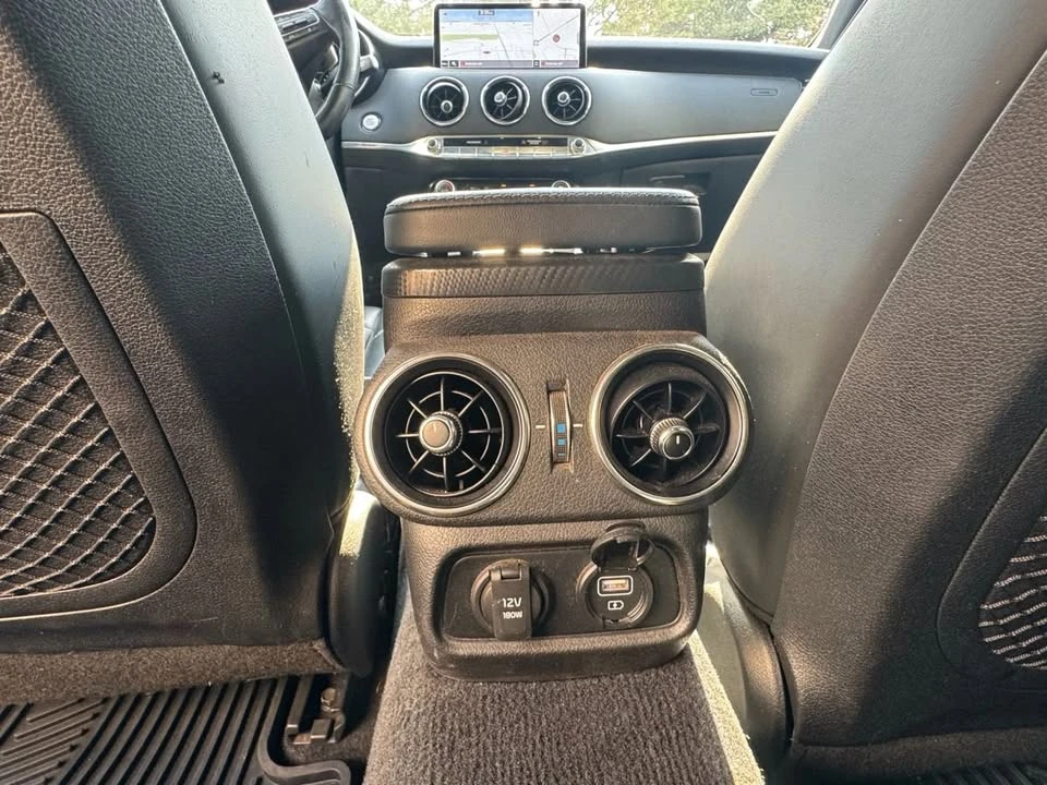2022 Kia Stinger GT - Image 12 of 13