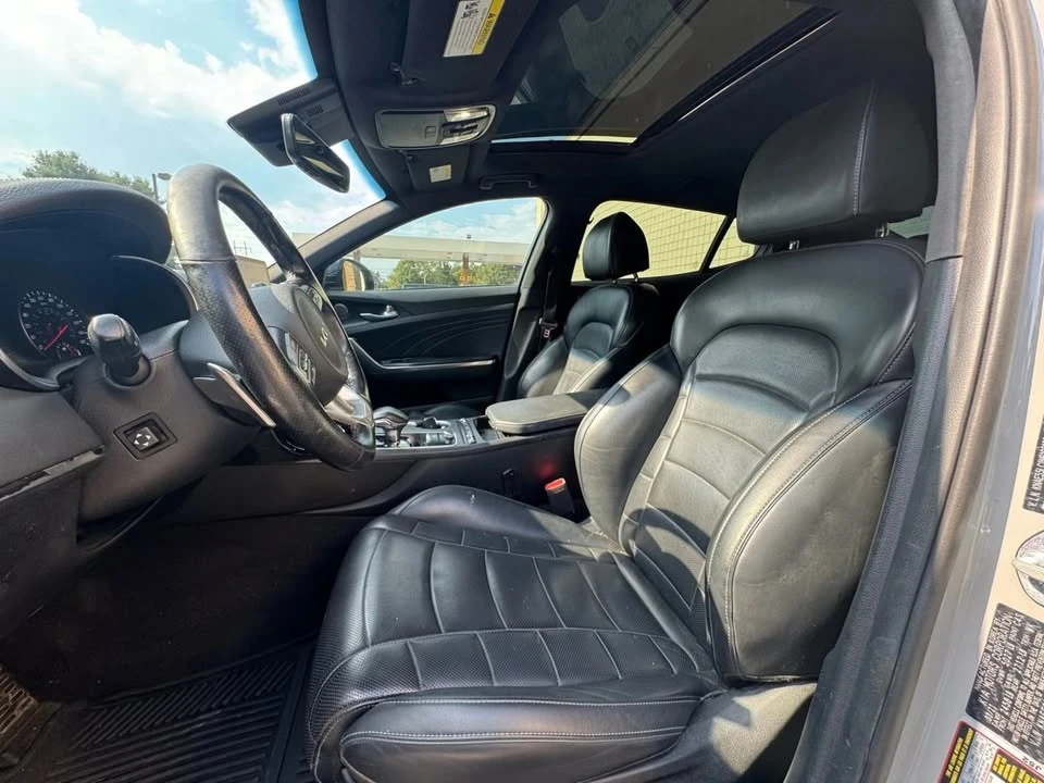 2022 Kia Stinger GT - Image 10 of 13