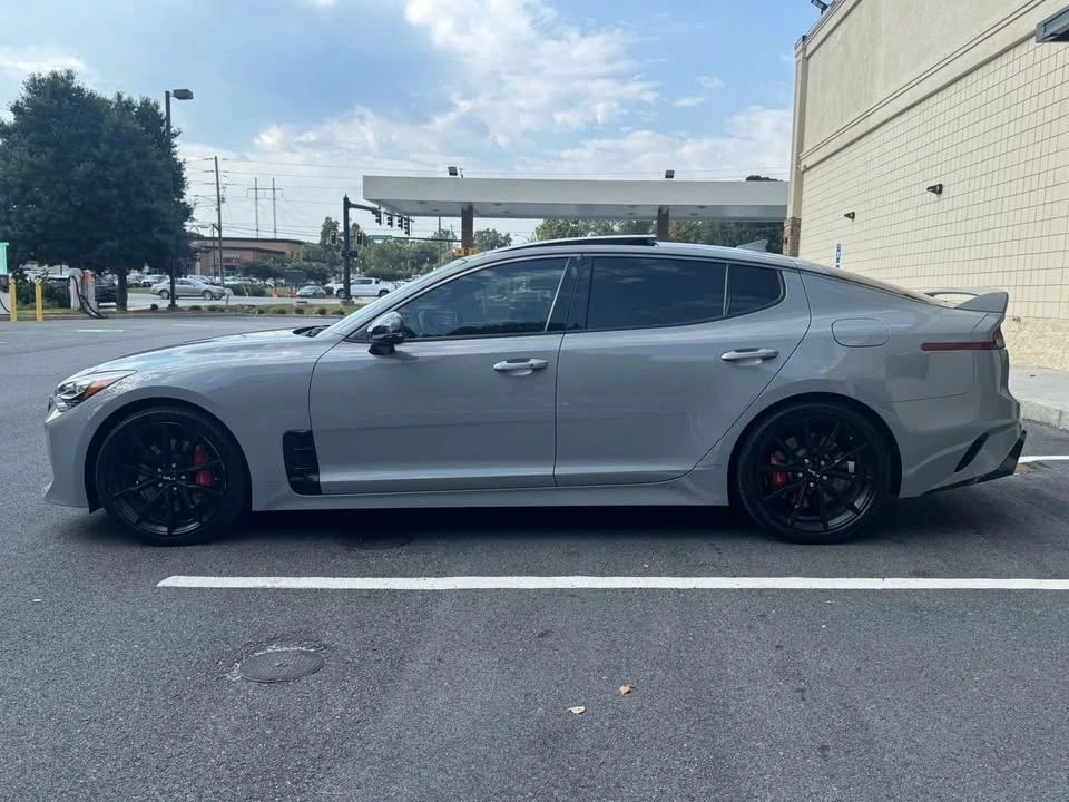 2022 Kia Stinger GT - Image 2 of 13