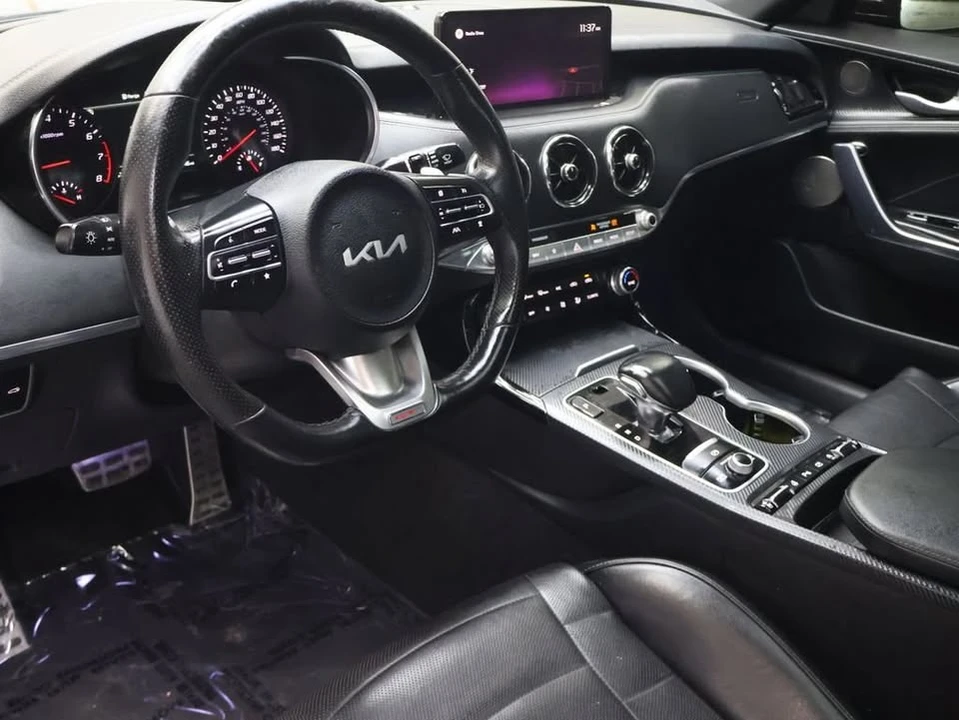 2022 Kia Stinger GT - Image 13 of 19