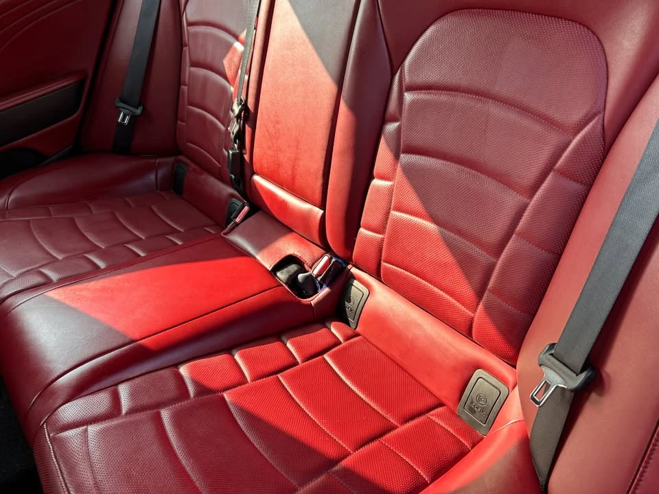 2022 Kia Stinger GT - Image 9 of 15