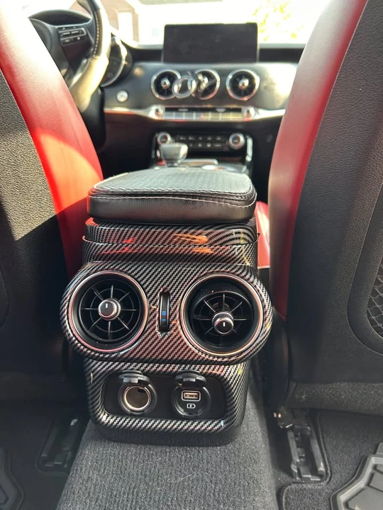 2022 Kia Stinger GT - Image 11 of 15