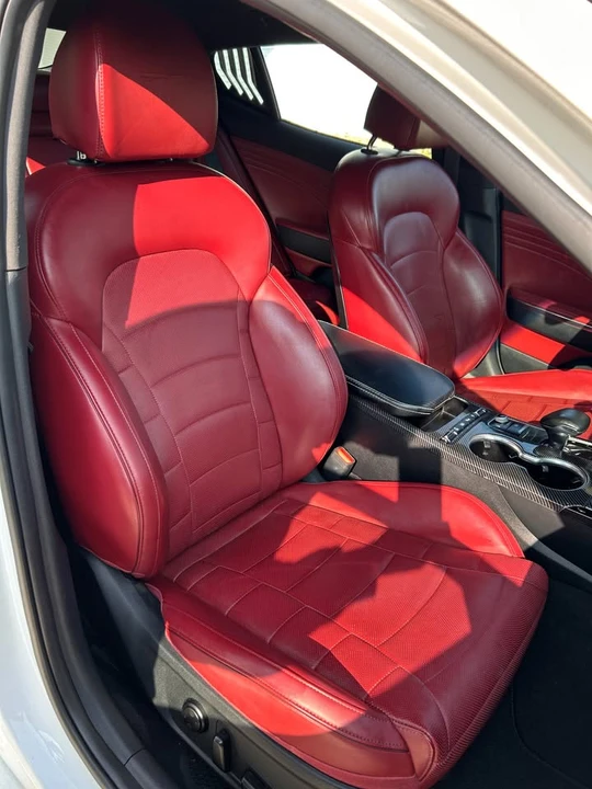 2022 Kia Stinger GT - Image 13 of 15