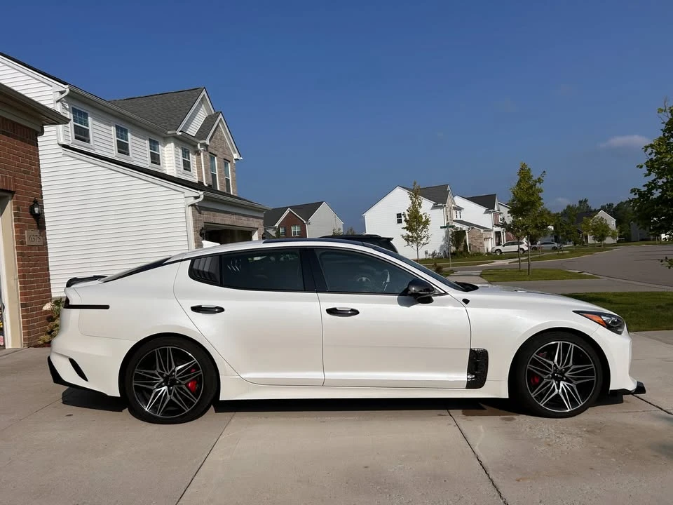 2022 Kia Stinger GT - Image 3 of 15