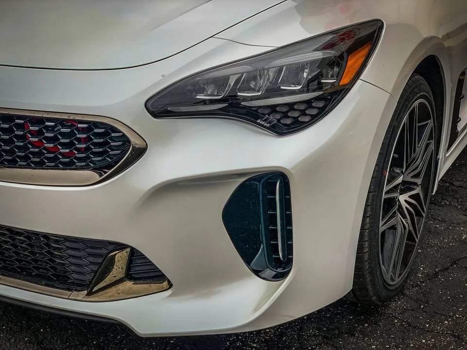 2022 Kia Stinger GT - Image 2 of 8