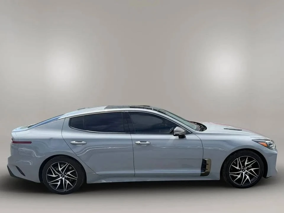 2022 Kia Stinger - Image 5 of 15