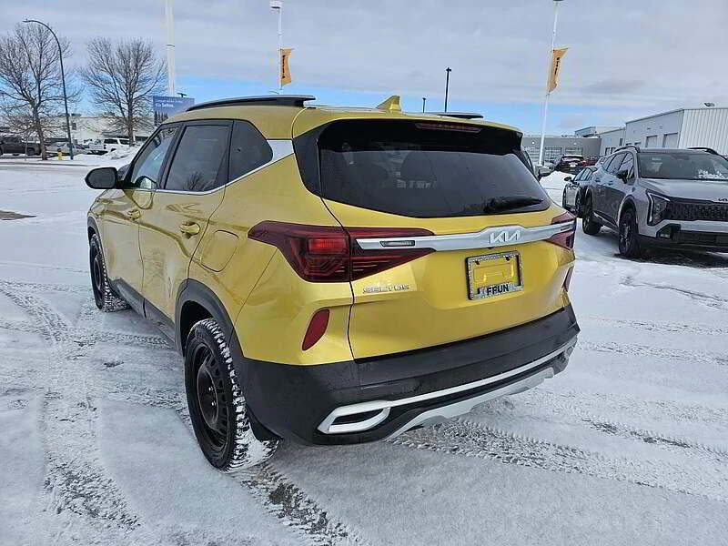 2022 Kia Seltos - Image 2 of 10