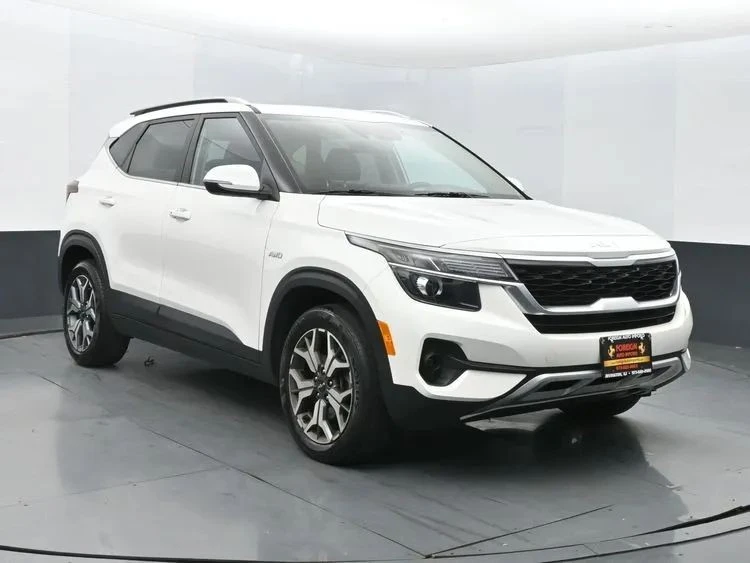 2022 Kia Seltos - Image 2 of 12