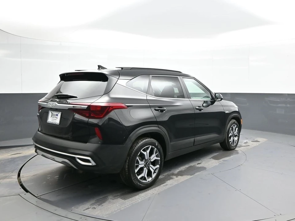 2022 Kia Seltos - Image 6 of 12