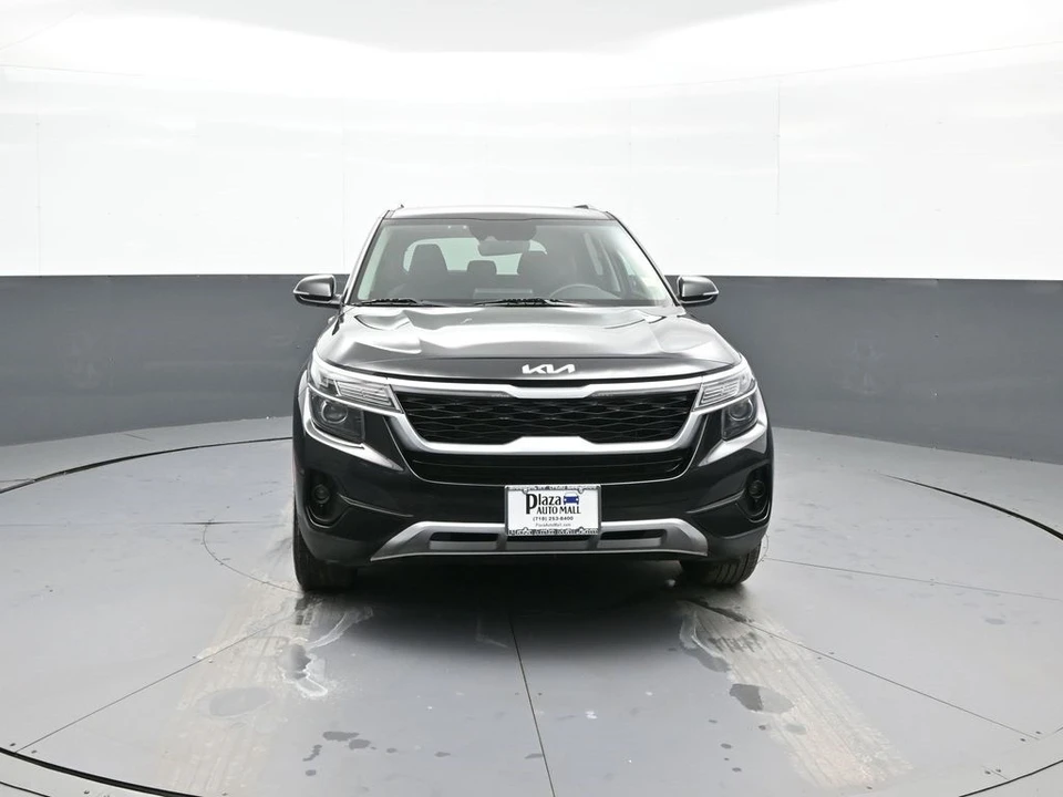 2022 Kia Seltos - Image 2 of 12