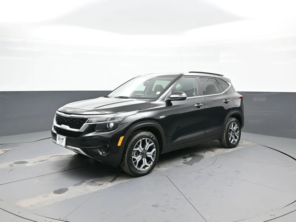 2022 Kia Seltos - Image 10 of 12