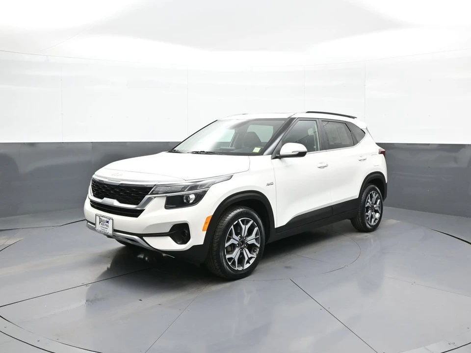 2022 Kia Seltos - Image 10 of 21