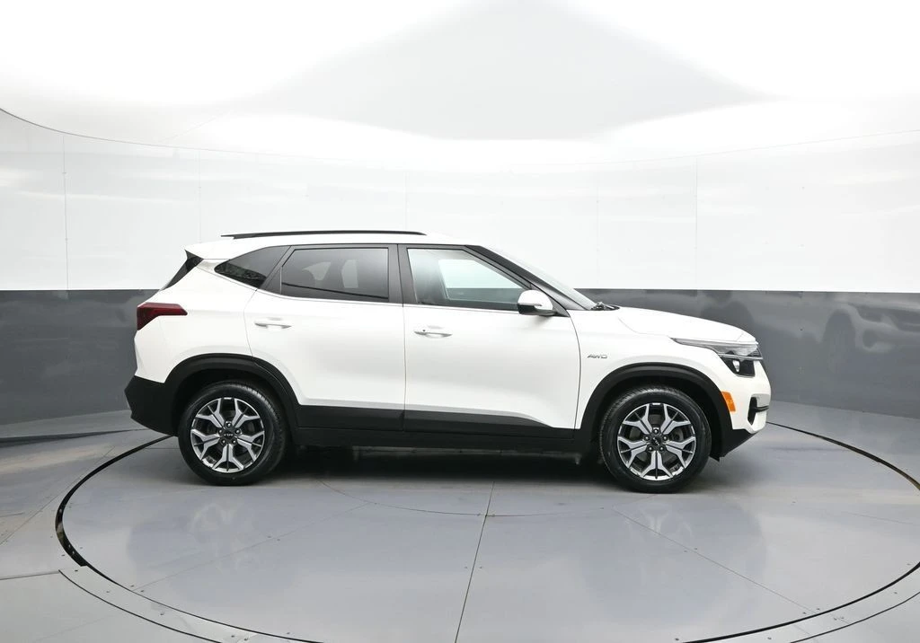 2022 Kia Seltos - Image 5 of 21
