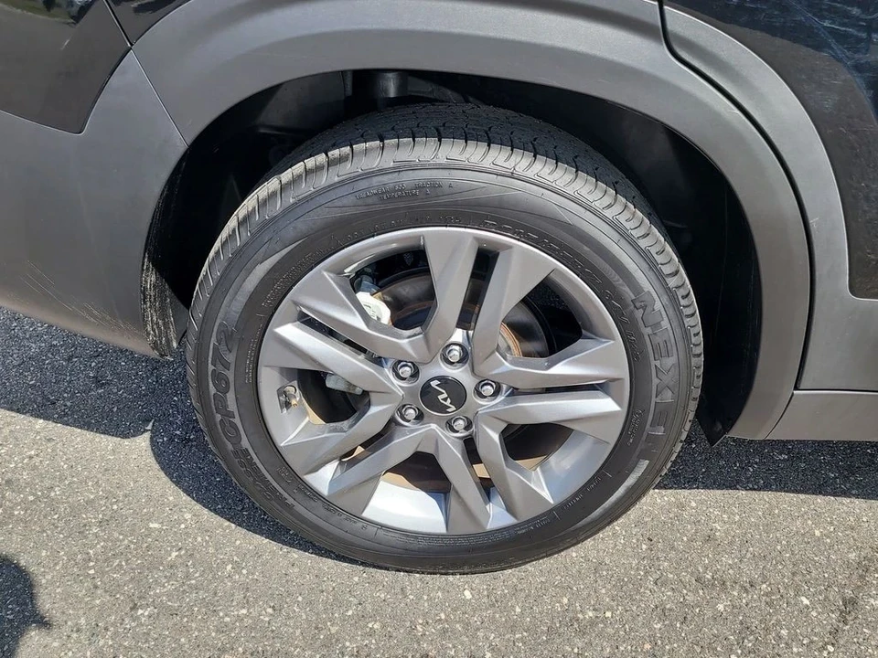 2022 Kia Seltos - Image 5 of 12
