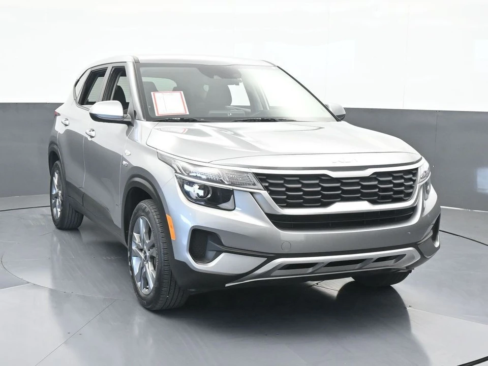 2022 Kia Seltos - Image 9 of 12