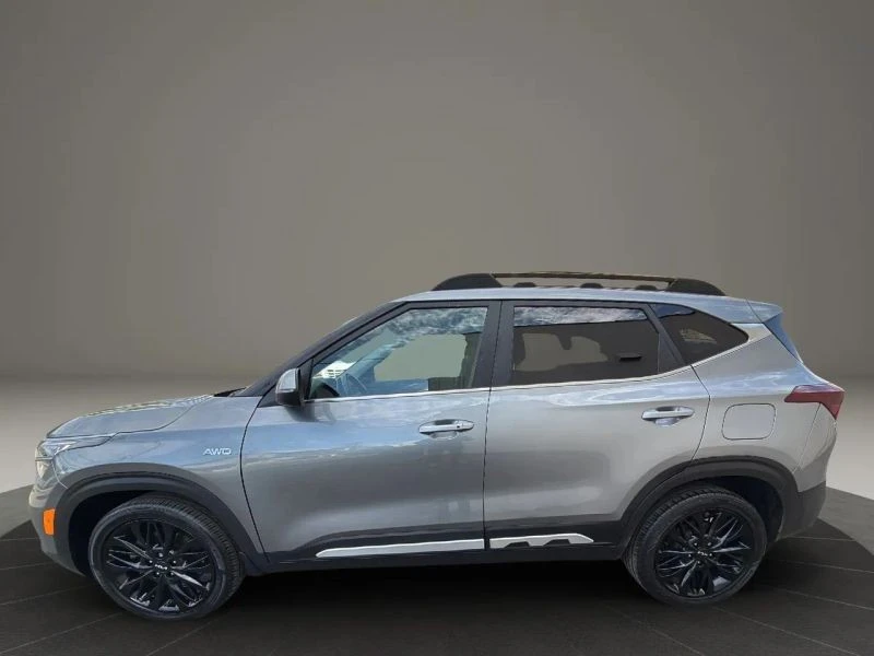 2022 Kia Seltos - Image 8 of 12