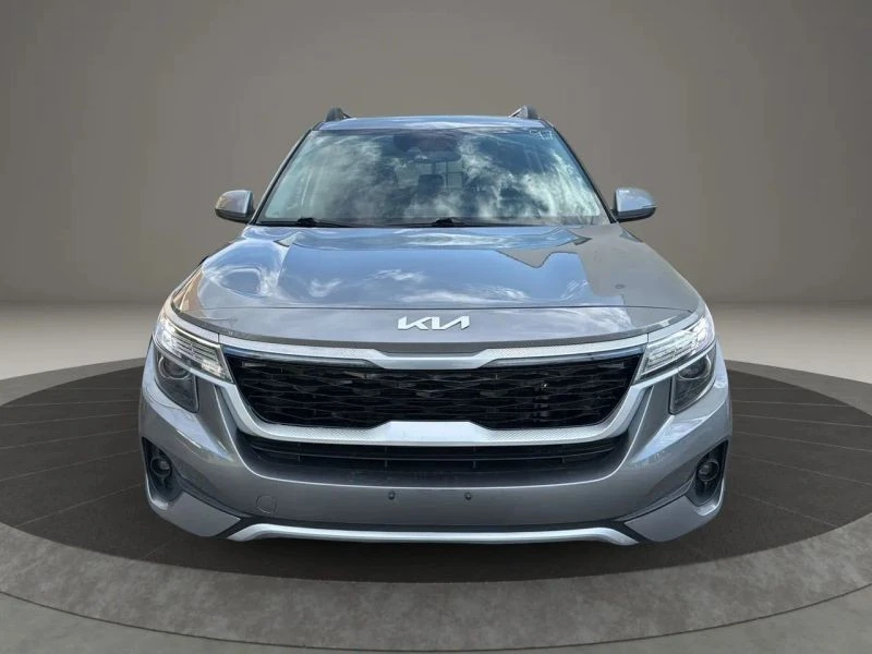 2022 Kia Seltos - Image 2 of 12