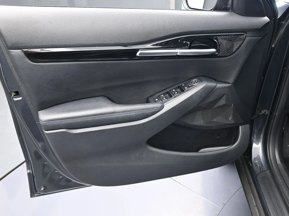 2022 Kia Seltos - Image 11 of 12