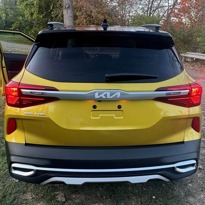 2022 Kia Seltos - Image 3 of 20