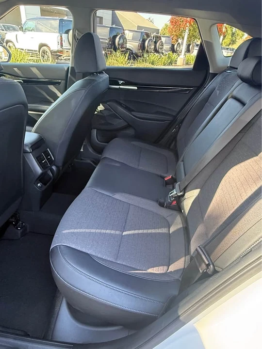 2022 Kia Seltos - Image 10 of 11