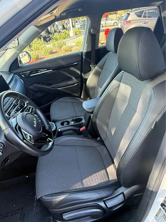 2022 Kia Seltos - Image 9 of 11