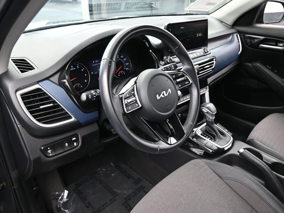 2022 Kia Seltos - Image 10 of 12