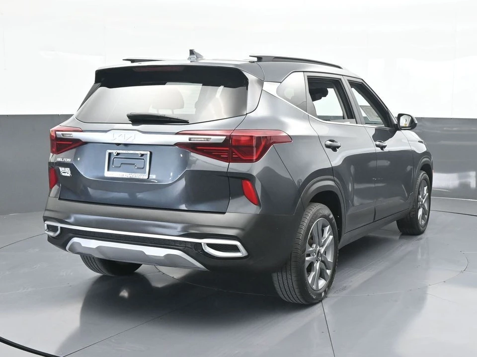 2022 Kia Seltos - Image 5 of 12