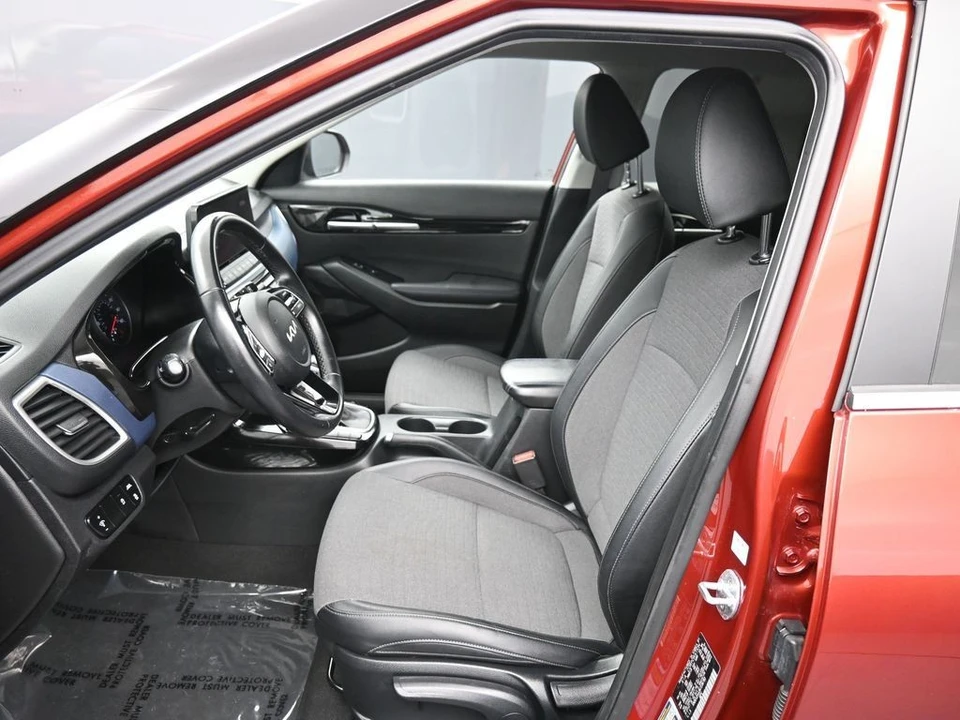 2022 Kia Seltos - Image 18 of 21