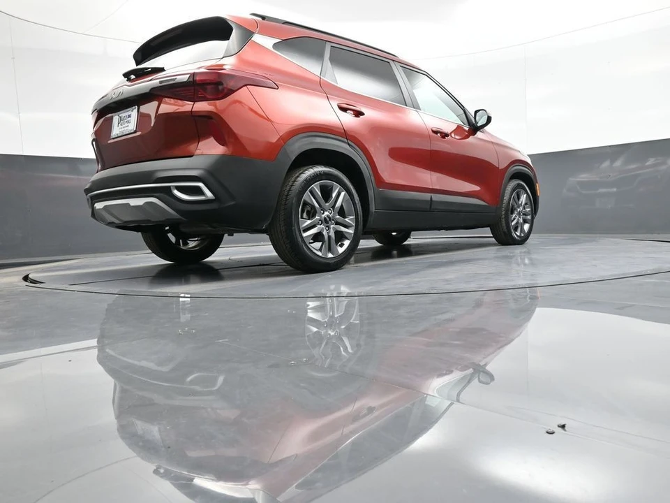 2022 Kia Seltos - Image 29 of 31