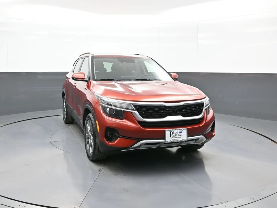 2022 Kia Seltos - Image 3 of 31