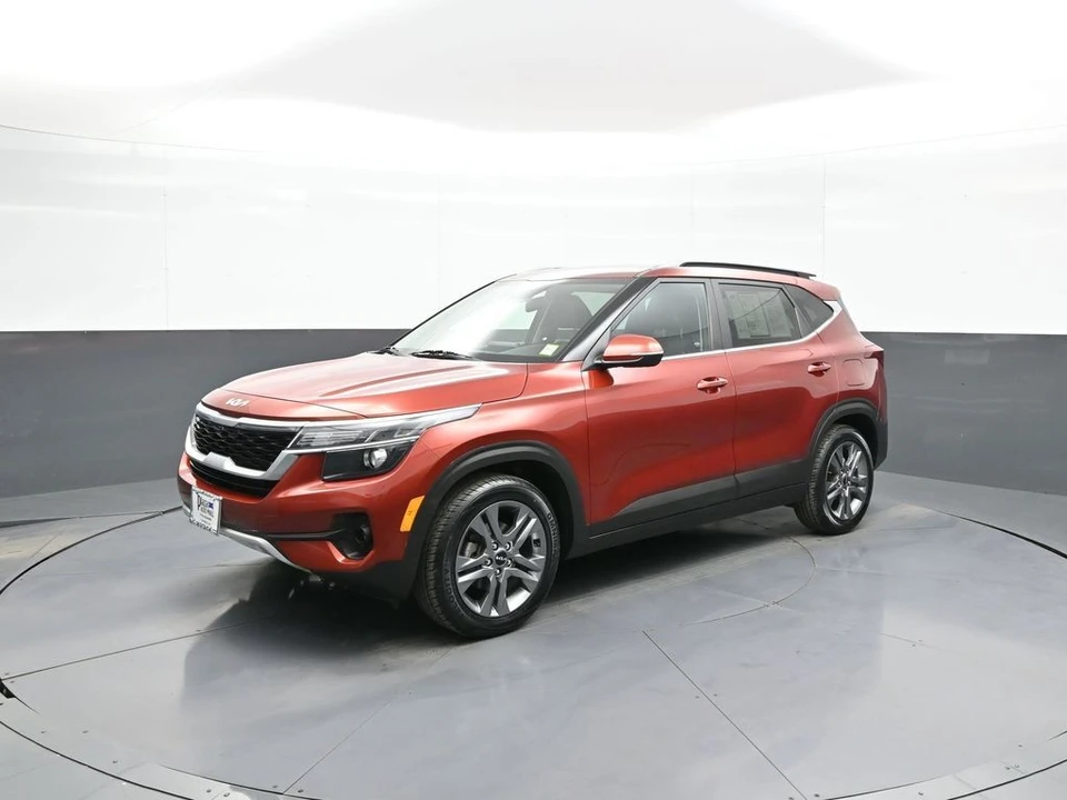 2022 Kia Seltos - Image 10 of 31