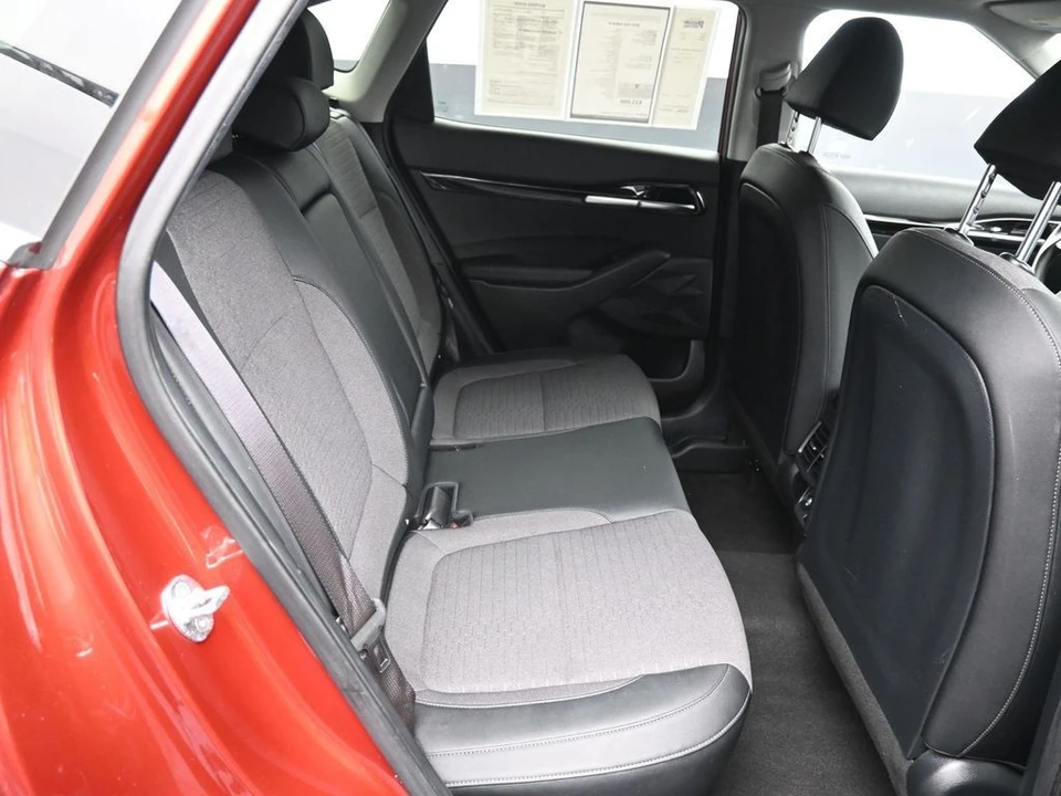2022 Kia Seltos - Image 23 of 31