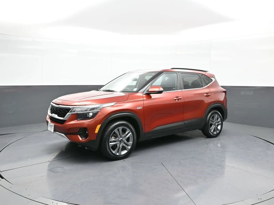 2022 Kia Seltos - Image 10 of 12